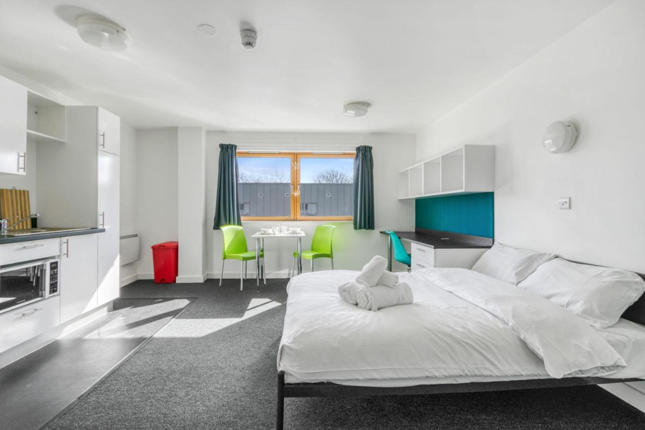 Bright & Central Studio In Luton, Sleeps 2 루턴 외부 사진