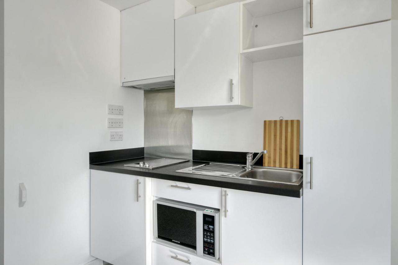 Bright & Central Studio In Luton, Sleeps 2 루턴 외부 사진