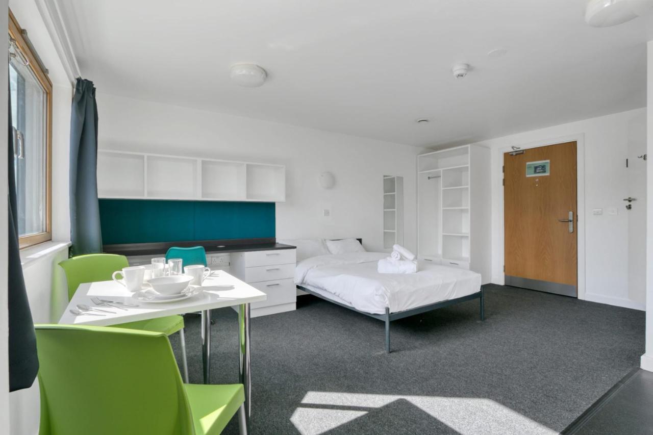 Bright & Central Studio In Luton, Sleeps 2 루턴 외부 사진