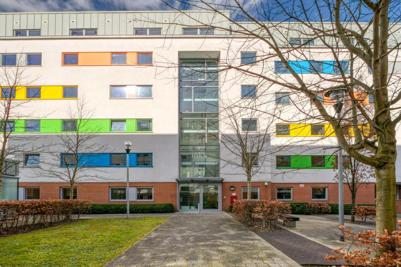 Bright & Central Studio In Luton, Sleeps 2 루턴 외부 사진