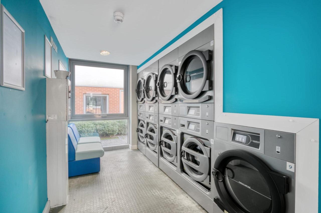 Bright & Central Studio In Luton, Sleeps 2 루턴 외부 사진