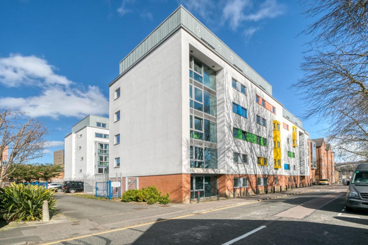 Bright & Central Studio In Luton, Sleeps 2 루턴 외부 사진